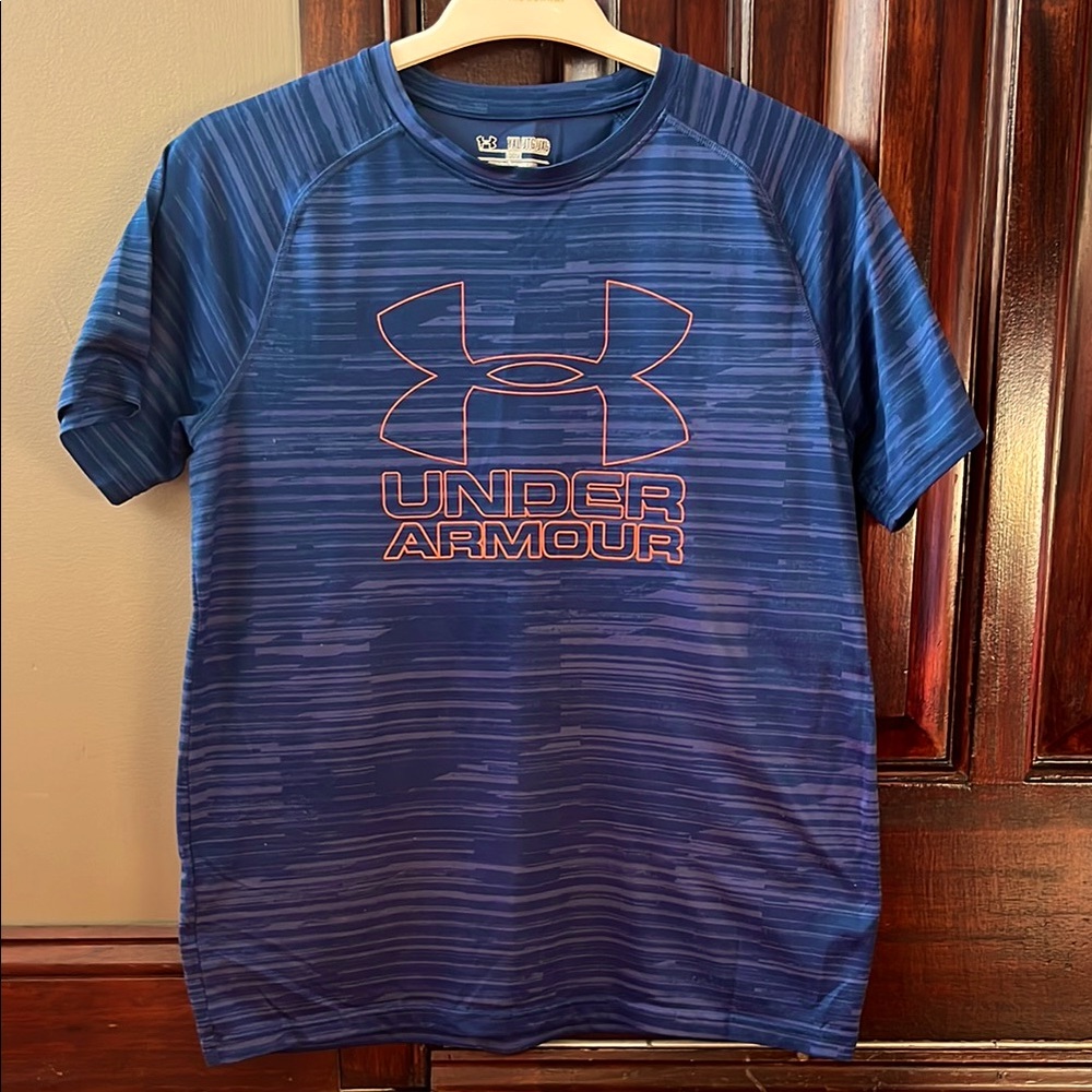 Boys Under Armour Striped Blue Tee with Orange Logo - Boy’s size youth XL